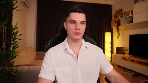 Snapshot of billypassion chatting on February 18, 4:48 am BillyPassion online show from February 18, 4:48 am
