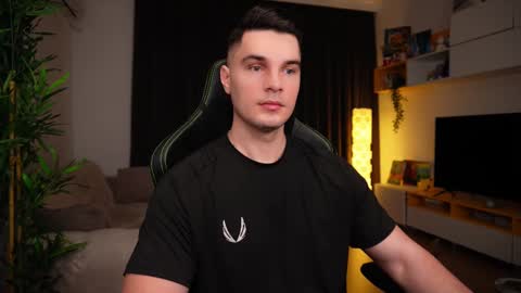 Snapshot of billypassion chatting on February 12, 5:47 am BillyPassion online show from February 12, 5:47 am