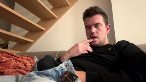 bingeling123 online show from October 22, 12:58 am