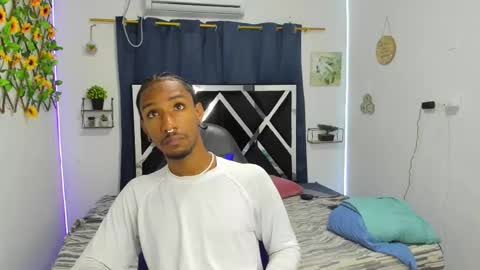 Snapshot of bj_black chatting on September 24, 4:56 am bj_black online show from September 24, 4:56 am