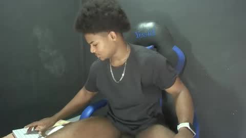 tu morenito online show from October 28, 5:37 pm