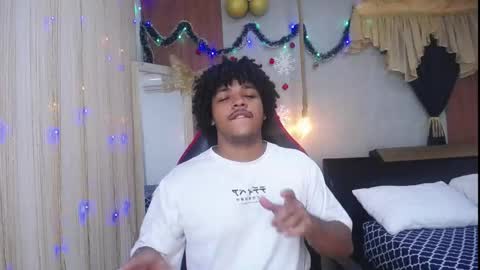 black_king_241 online show from January 19, 5:21 am