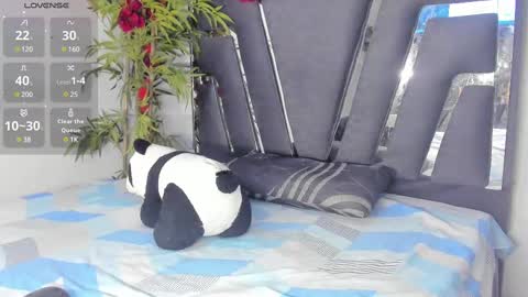 Snapshot of black_rose02 chatting on March 8, 11:33 am B L A C K R O S E online show from March 8, 11:33 am