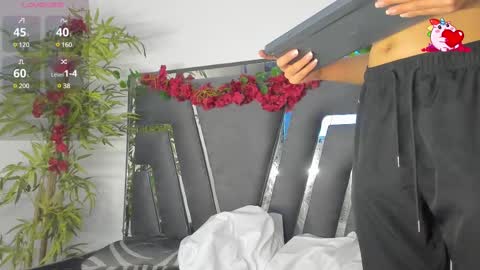 Snapshot of black_rose02 chatting on February 17, 11:55 am B L A C K R O S E online show from February 17, 11:55 am