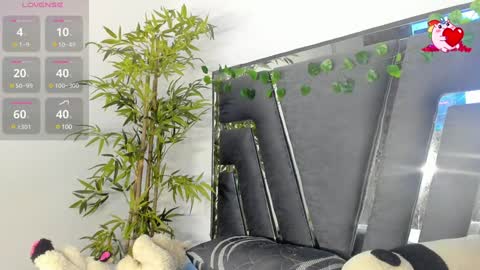 Snapshot of black_rose02 chatting on February 7, 11:34 am B L A C K R O S E online show from February 7, 11:34 am