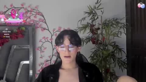 Snapshot of black_rose02 chatting on September 11, 2:05 pm B L A C K R O S E online show from September 11, 2:05 pm