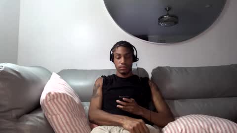 BlackBullTitus online show from October 7, 10:25 pm