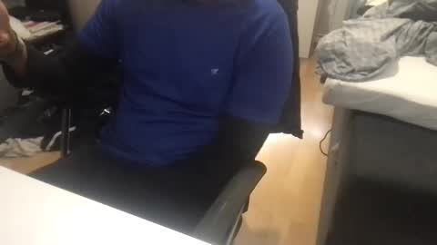 blackdiscreet online show from January 7, 9:43 am