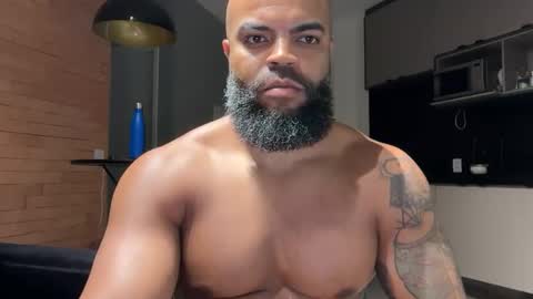 Macauly online show from March 31, 9:49 pm