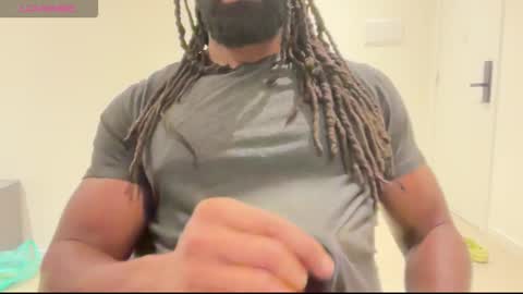 blackmuscles77 online show from March 8, 2:04 am