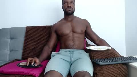 Twtter 1MikeBeckford            Onlyfns beckfordmike online show from March 29, 1:33 pm