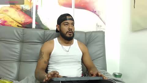 Richard online show from November 8, 1:42 am