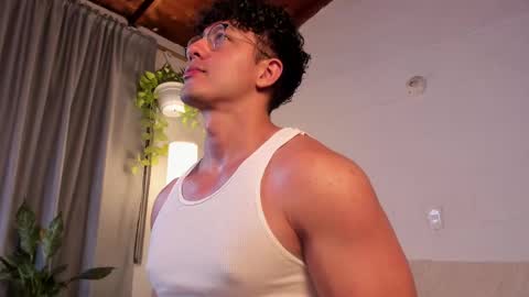 Blake Levi  Independent Model online show from March 1, 2:04 am