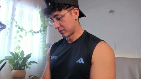 Blake Levi  Independent Model online show from February 1, 3:22 pm