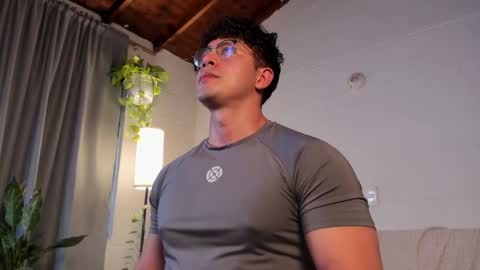 Blake Levi  Independent Model online show from February 23, 10:53 pm