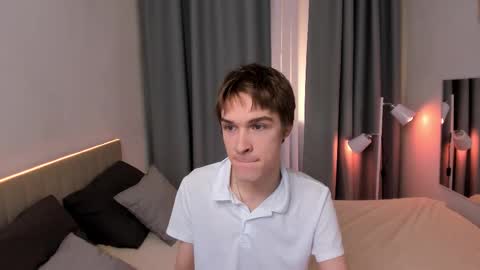 Snapshot of blake_ross chatting on September 25, 4:39 pm Blake online show from September 25, 4:39 pm