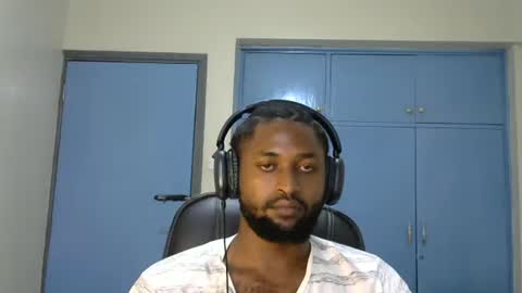 blakmoufaka online show from October 17, 11:47 am