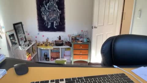 bleakshado online show from February 24, 11:49 pm