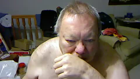 Snapshot of blemon32 chatting on February 18, 12:49 pm Bob online show from February 18, 12:49 pm