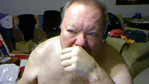 Snapshot of blemon32 chatting on February 8, 1:11 pm Bob online show from February 8, 1:11 pm