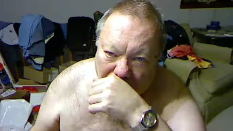 Snapshot of blemon32 chatting on January 13, 1:45 am Bob online show from January 13, 1:45 am