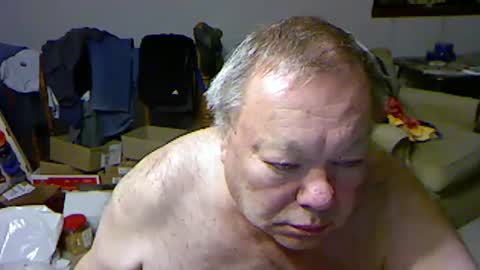 Snapshot of blemon32 chatting on February 17, 1:36 am Bob online show from February 17, 1:36 am