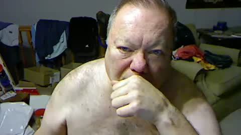 Snapshot of blemon32 chatting on December 28, 1:18 pm Bob online show from December 28, 1:18 pm