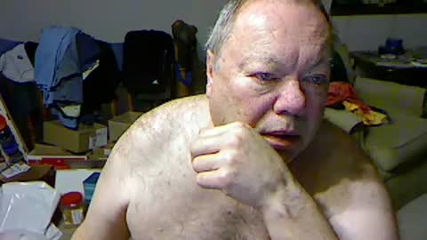 Snapshot of blemon32 chatting on January 13, 12:24 pm Bob online show from January 13, 12:24 pm
