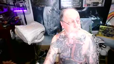 blindsurfer780299 online show from October 21, 5:32 am