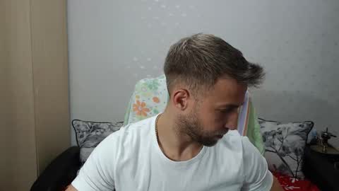 Mr Blond online show from November 23, 8:09 pm