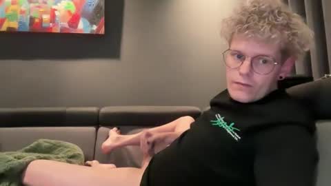 Sven online show from November 22, 9:36 pm