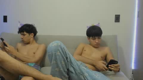 Blue online show from April 29, 7:35 am