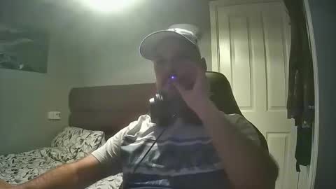 bluebirdflame1 online show from October 24, 9:49 pm