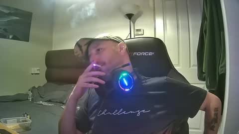 bluebirdflame1 online show from March 12, 12:10 am