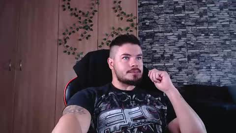 blueeyeboy0 online show from May 21, 7:59 am