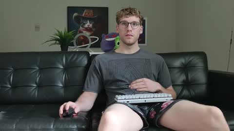 blueeyedtallguy online show from September 21, 7:14 pm