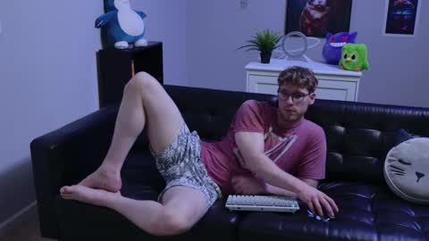 blueeyedtallguy online show from September 16, 2:34 am