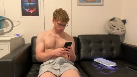 blueeyedtallguy online show from December 11, 1:49 am
