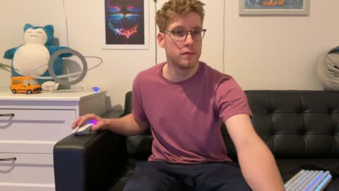blueeyedtallguy online show from January 1, 2:41 am