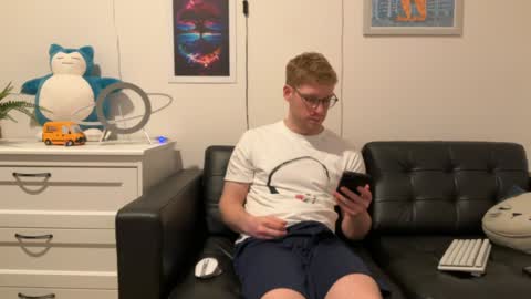 blueeyedtallguy online show from December 14, 10:50 pm
