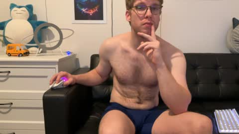 blueeyedtallguy online show from December 9, 11:41 pm