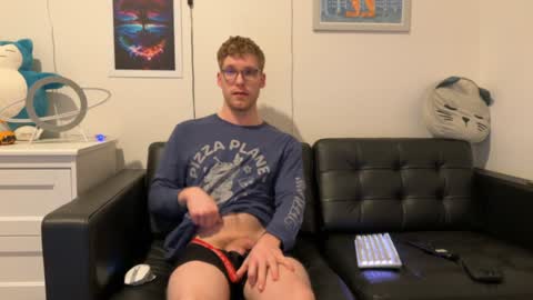 blueeyedtallguy online show from December 29, 6:24 am
