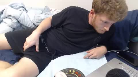 blue eyed twink online show from February 19, 4:36 pm