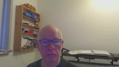 Snapshot of blueeyesn8 chatting on January 22, 8:07 am blueeyesn8 online show from January 22, 8:07 am