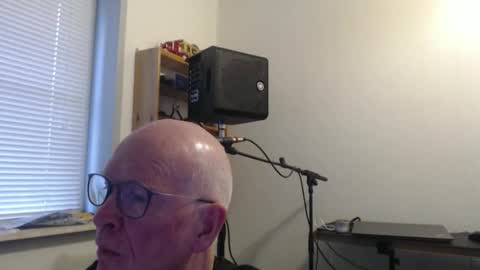 blueeyesn8 online show from October 21, 8:06 am