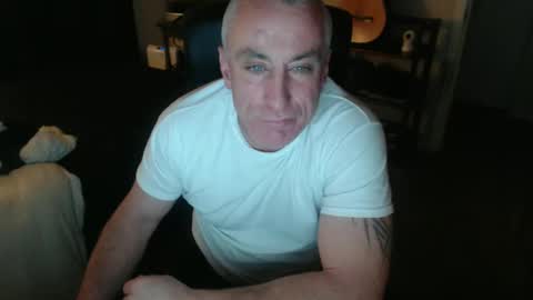 Snapshot of blueyesforyou2nit chatting on February 9, 7:38 am blueyesforyou2nit online show from February 9, 7:38 am