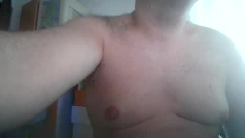 Snapshot of bob199429 chatting on October 9, 7:13 am bob199429 online show from October 9, 7:13 am