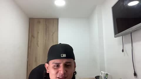 Bob  INDEPENDENT MODEL online show from October 11, 4:05 am