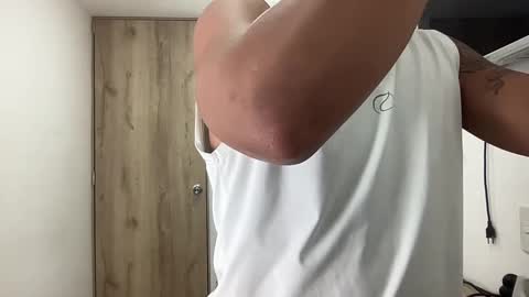 Bob  INDEPENDENT MODEL online show from October 12, 4:06 am