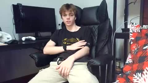 bobby72738 online show from November 24, 5:30 am